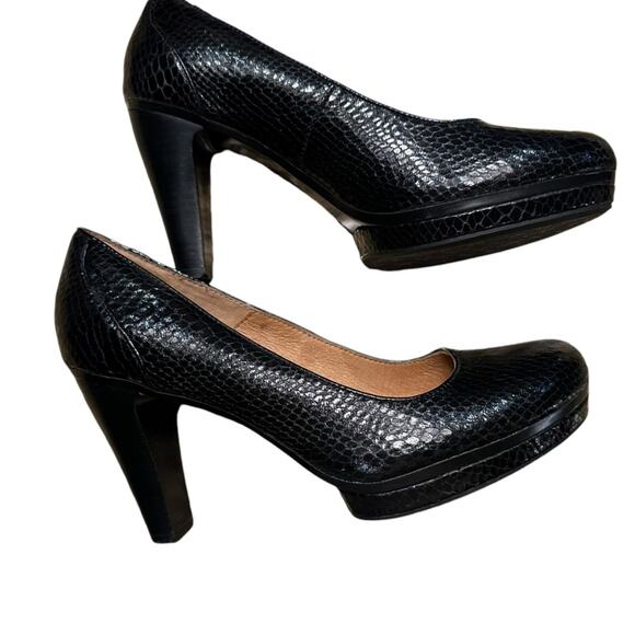 Sofft Women’s Black Leather Snakeskin Print Pumps with small Platform Size 9 - Picture 2 of 12